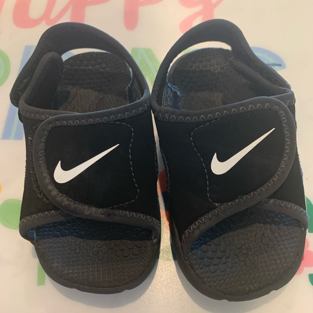 Baby/ toddler nike sandals